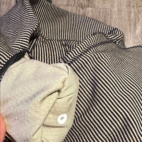 Lululemon Forme Jacket *Cuffins - Picture 5 of 5